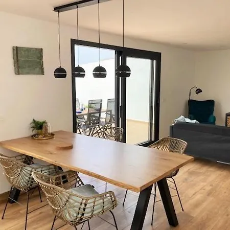 Chona Villa El Cuchillo